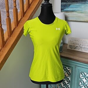 Athletic top size small